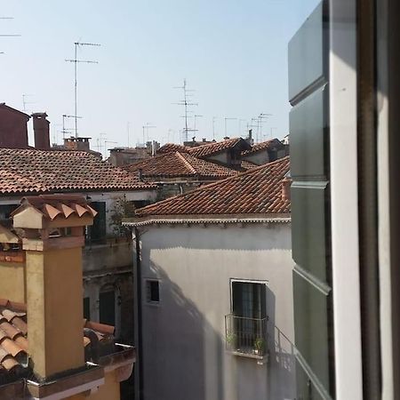 Monolocale Vicino San Marco Apartment Venesia Bagian luar foto