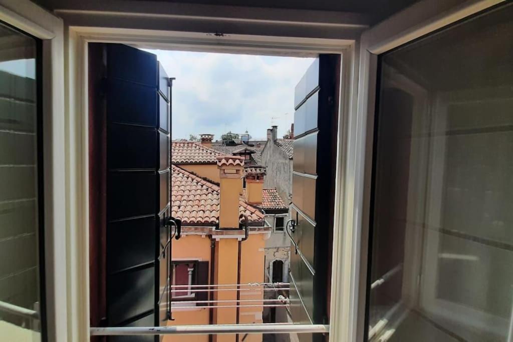 Monolocale Vicino San Marco Apartment Venesia Bagian luar foto