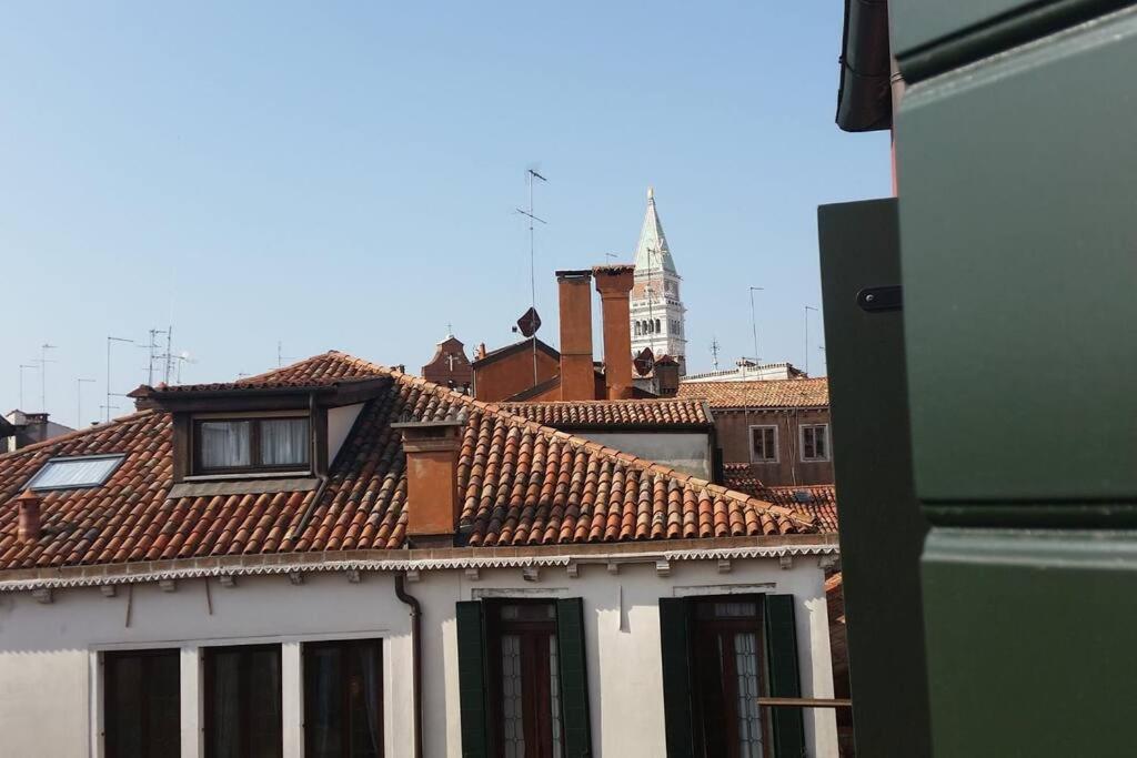 Monolocale Vicino San Marco Apartment Venesia Bagian luar foto
